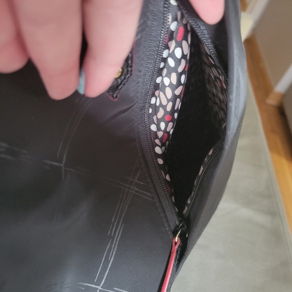 Vera Bradley crossbody with handles - Picture 4 of 14